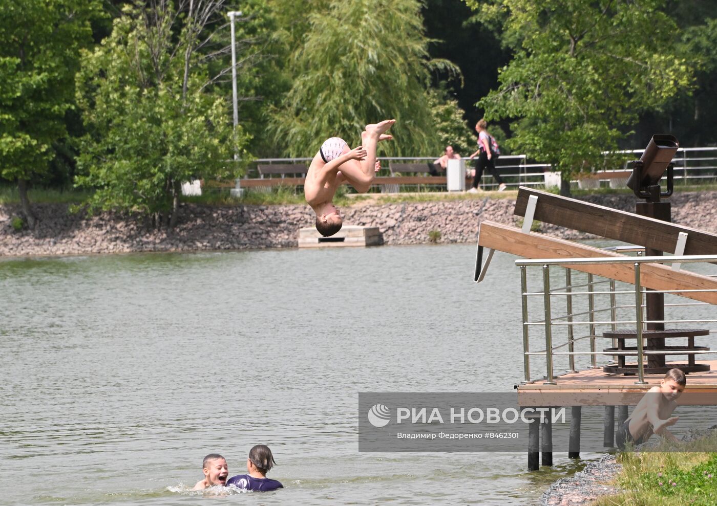 Отдых москвичей в жаркие выходные