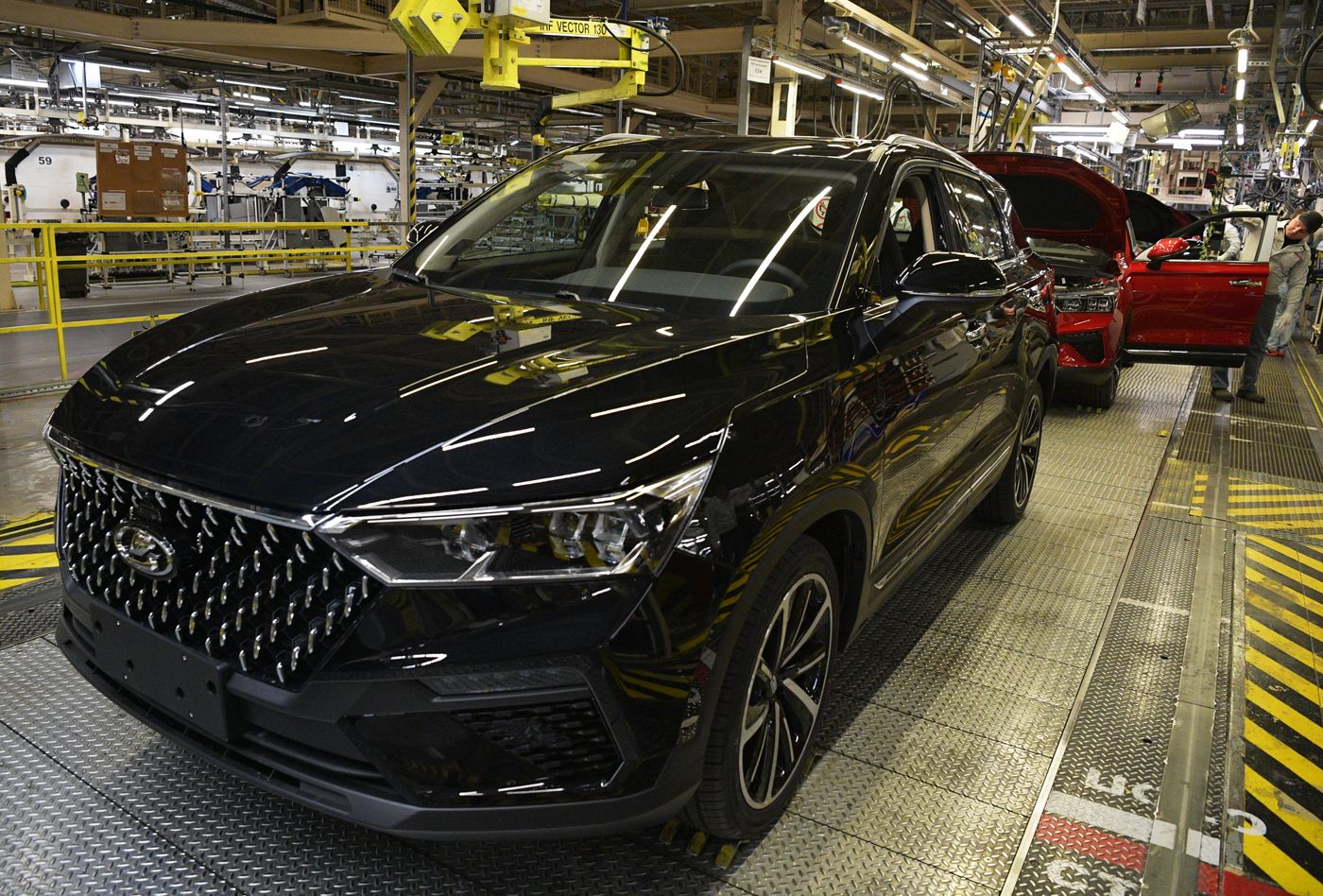 ПМЭФ-2023. Церемония выпуска первого автомобиля LADA X-Cross 5