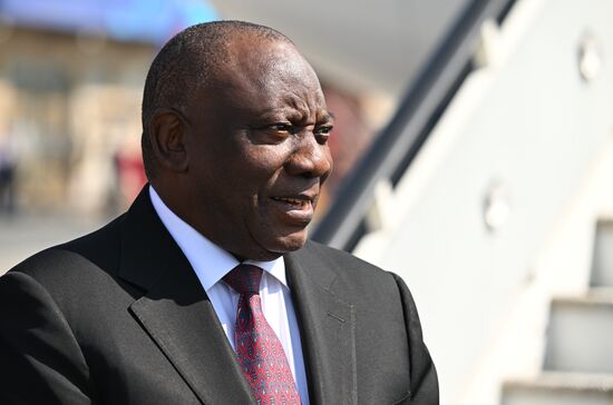 ПМЭФ-2023. Африканские лидеры прибыли в Санкт-Петербург для встречи с президентом РФ В. Путиным