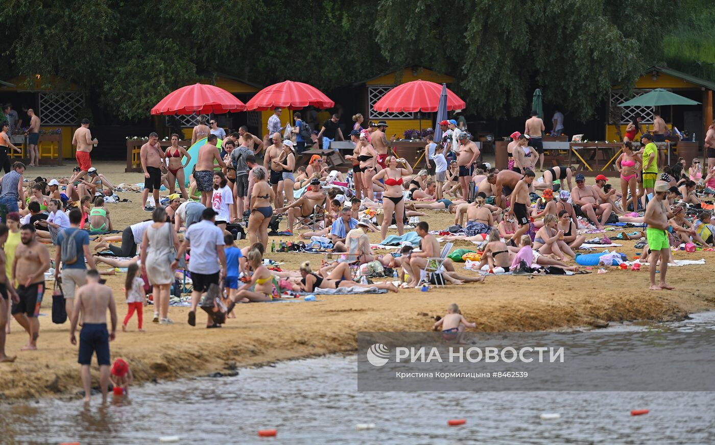 Отдых москвичей в жаркие выходные