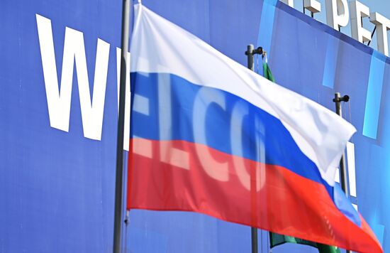 ПМЭФ-2023. Африканские лидеры прибыли в Санкт-Петербург для встречи с президентом РФ В. Путиным