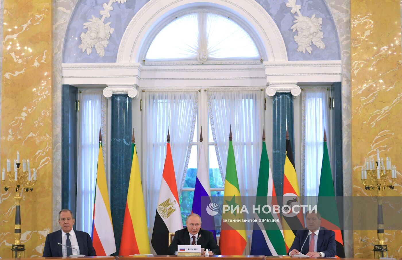 Президент РФ В. Путин принял лидеров ряда африканских государств