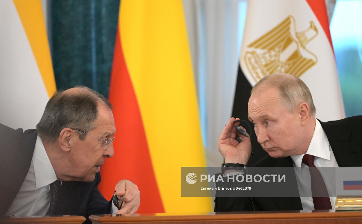 Президент РФ В. Путин принял лидеров ряда африканских государств