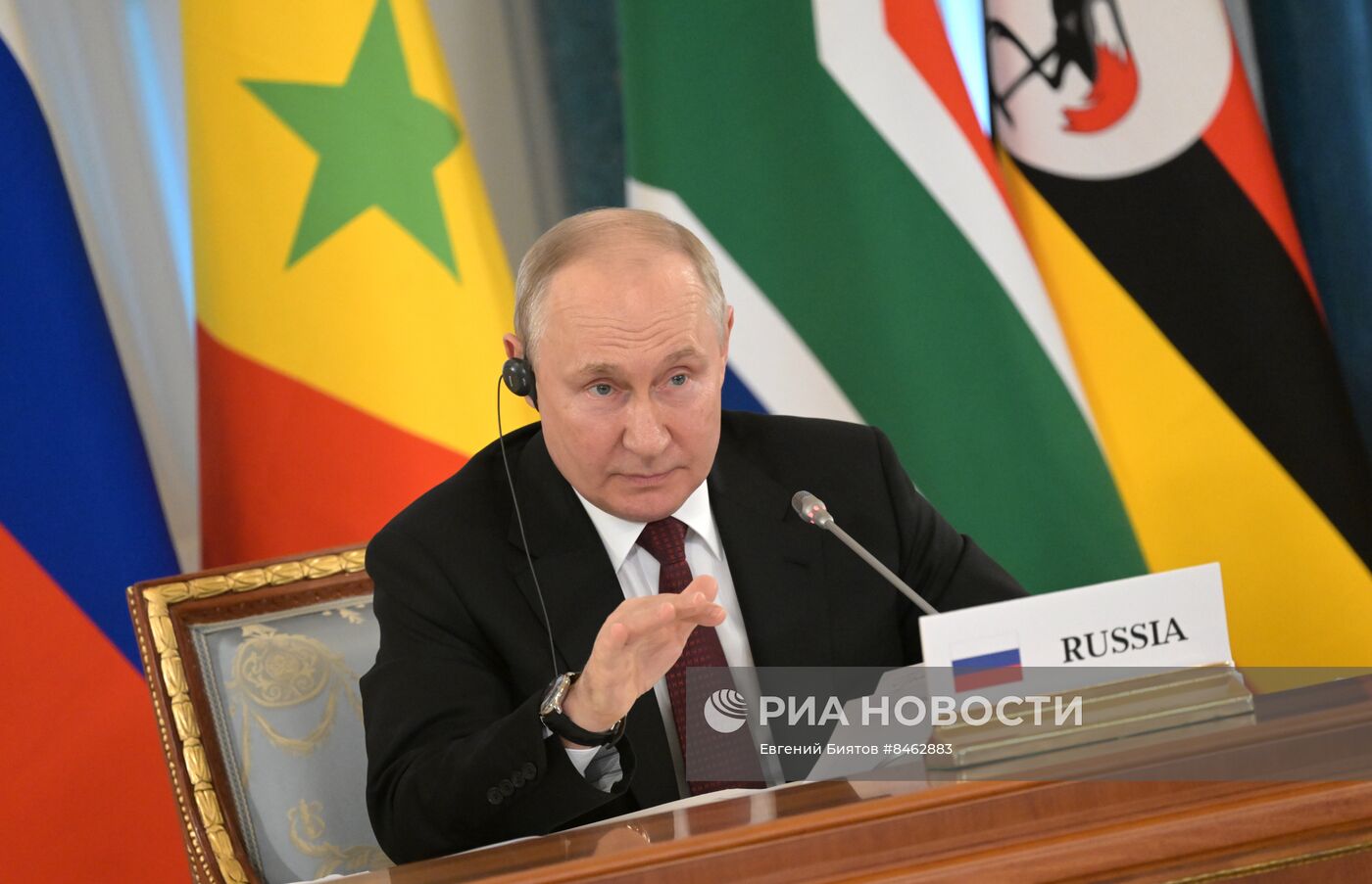 Президент РФ В. Путин принял лидеров ряда африканских государств