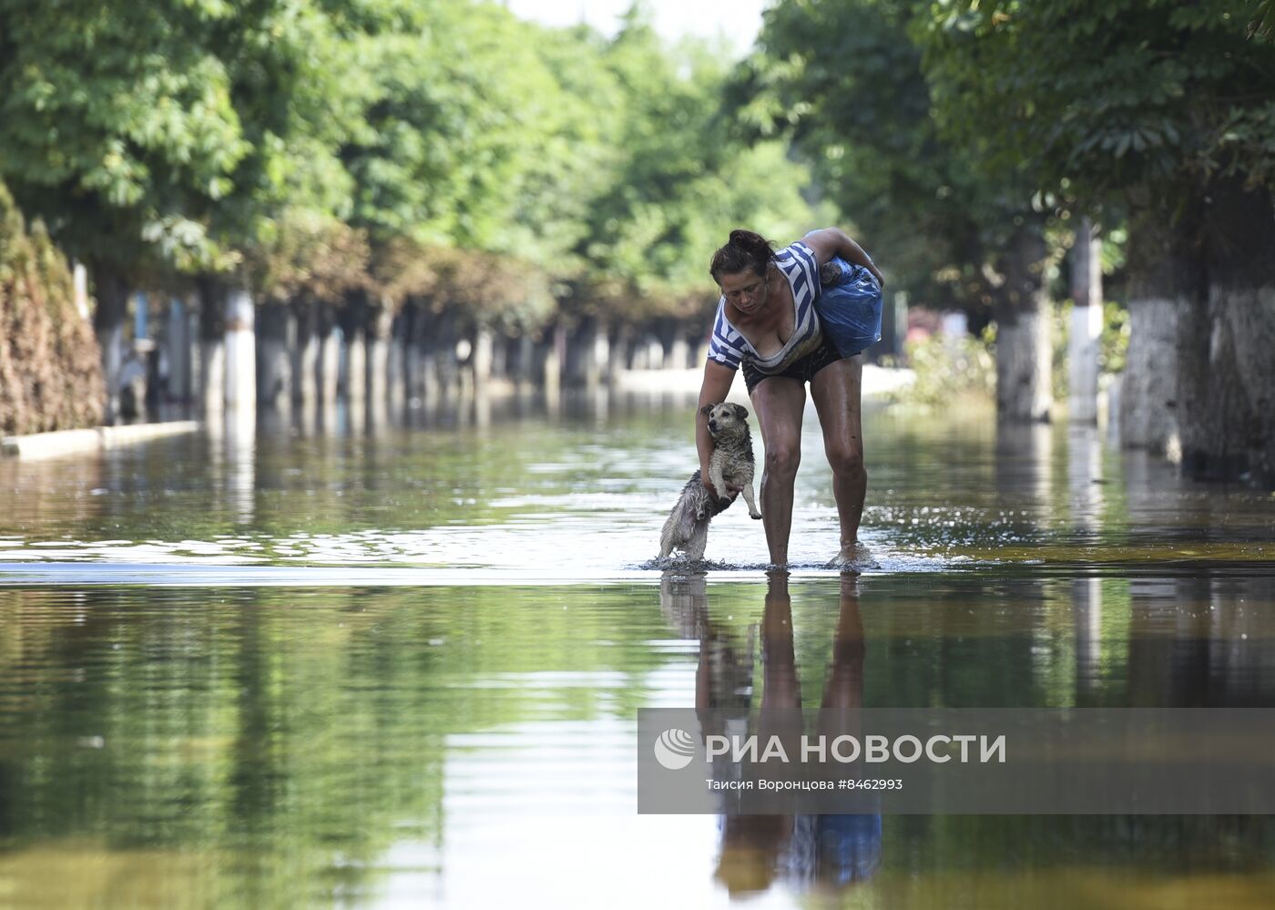 Жизнь в пострадавшей от разрушения Каховской ГЭС Голой Пристани