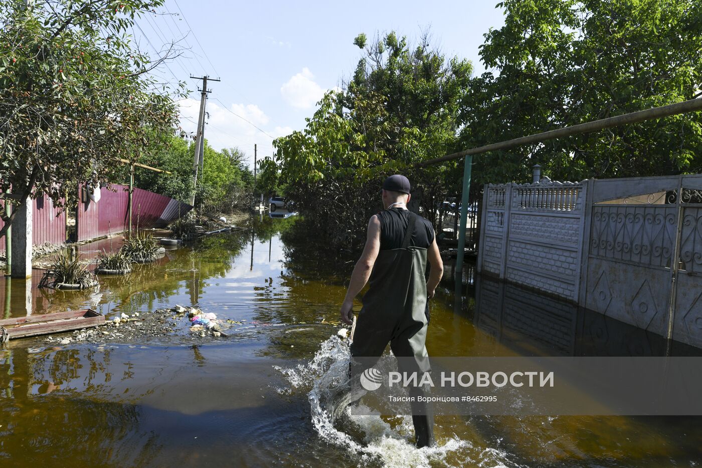 Жизнь в пострадавшей от разрушения Каховской ГЭС Голой Пристани