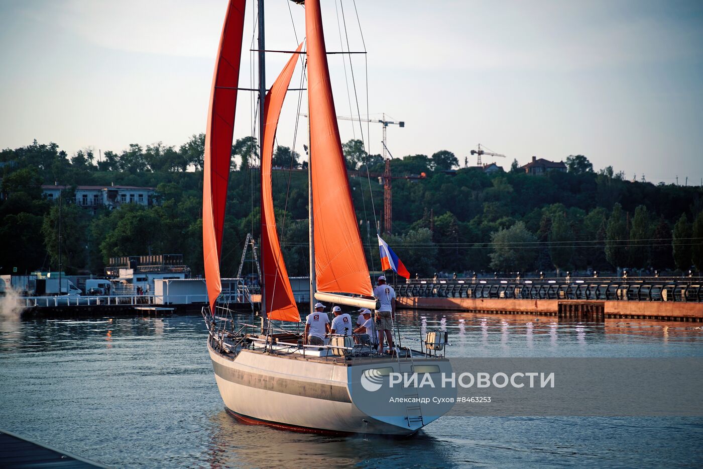 Праздник "Алые паруса" в Мариуполе