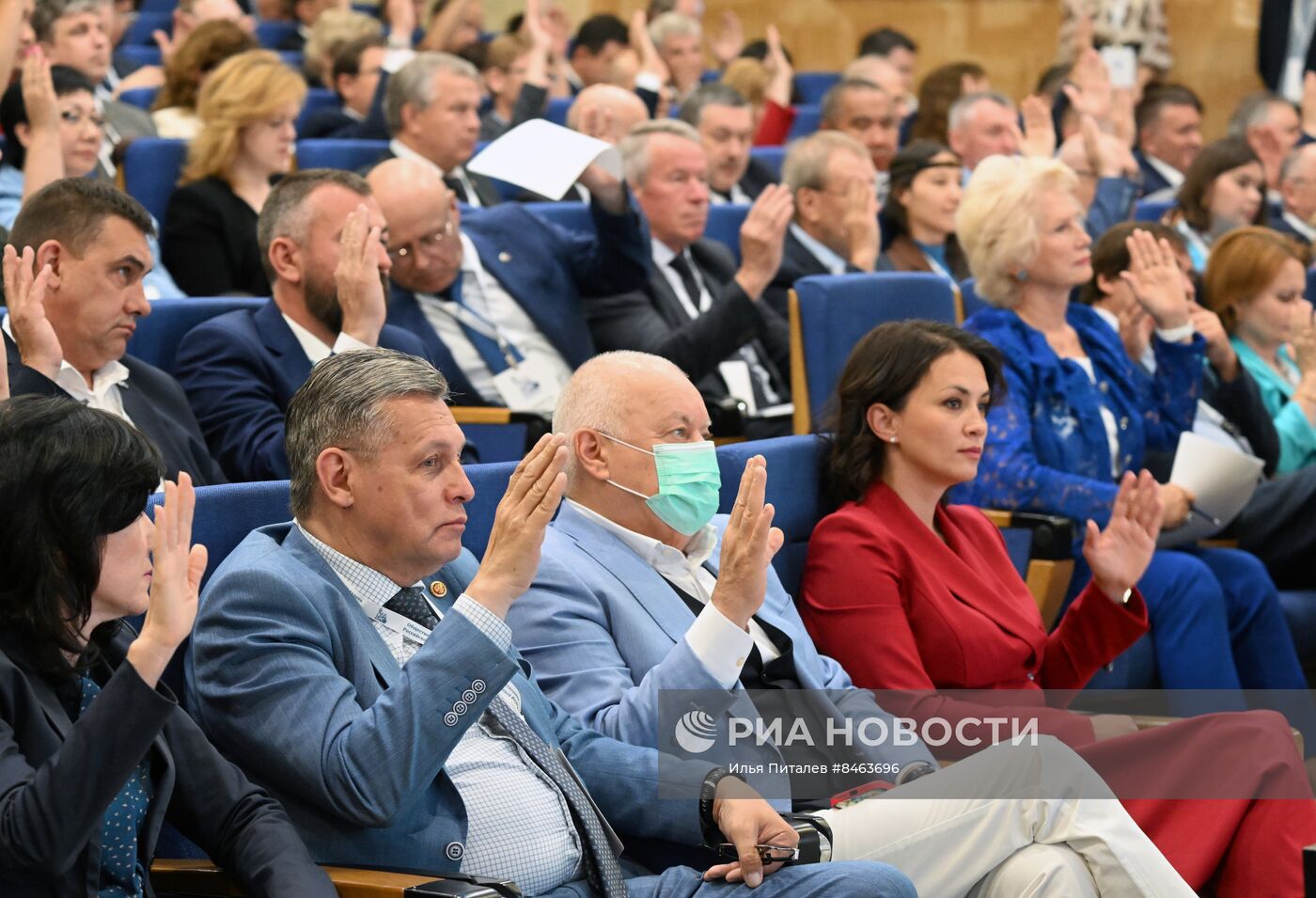 Первое пленарное заседание нового состава Общественной палаты 