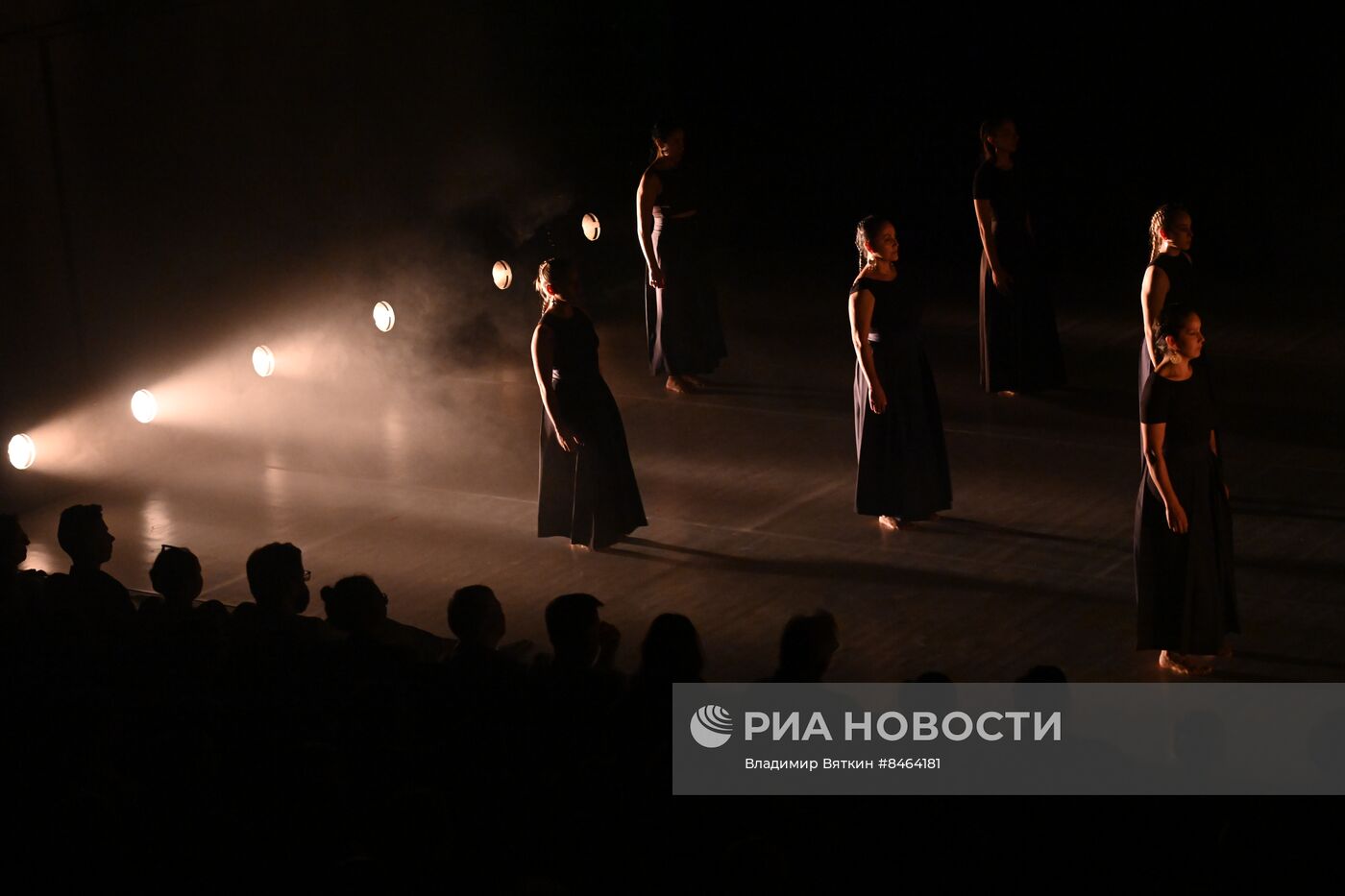 Спектакль "Мален" в рамках Международного театрального фестиваля им. А.П. Чехова