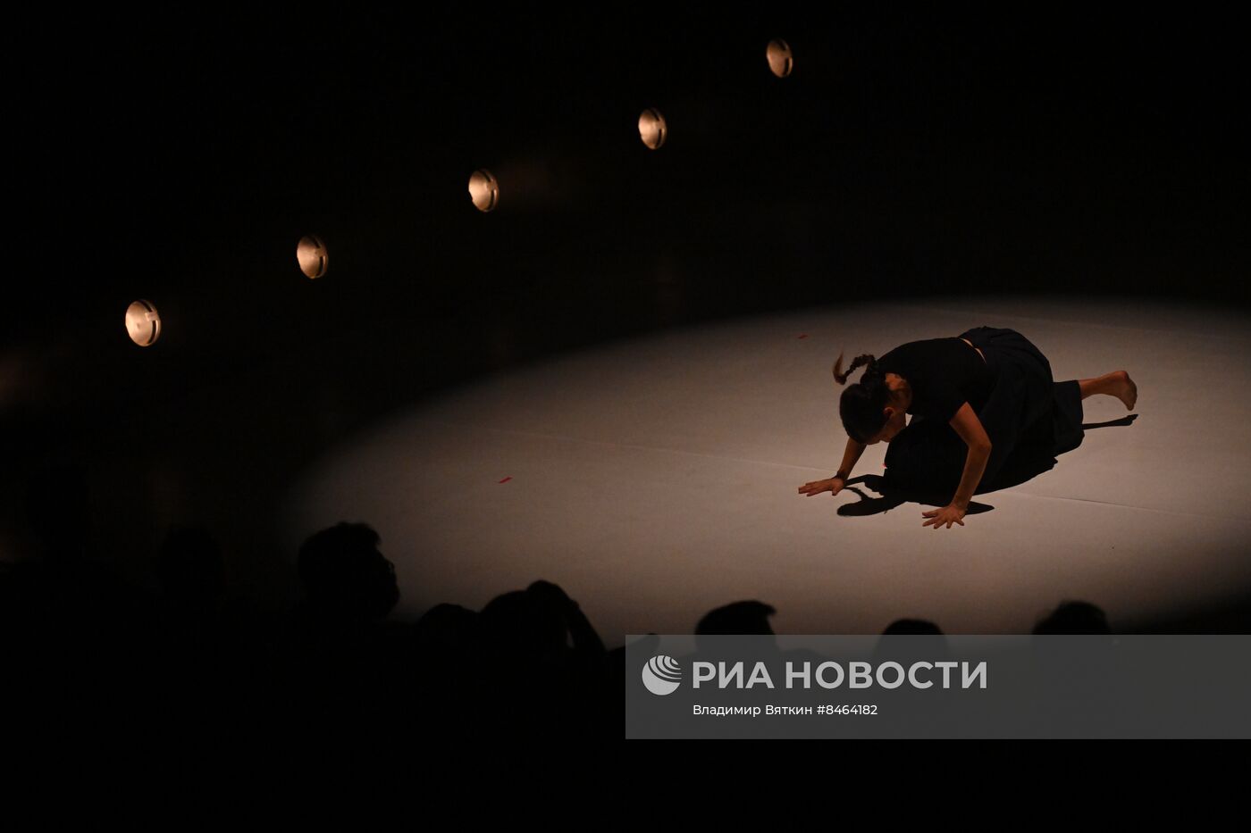 Спектакль "Мален" в рамках Международного театрального фестиваля им. А.П. Чехова