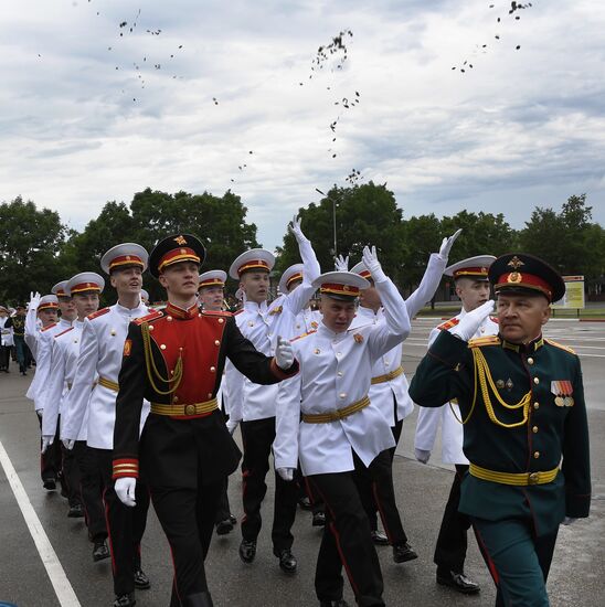 Выпуск в Уссурийском суворовском военном училище