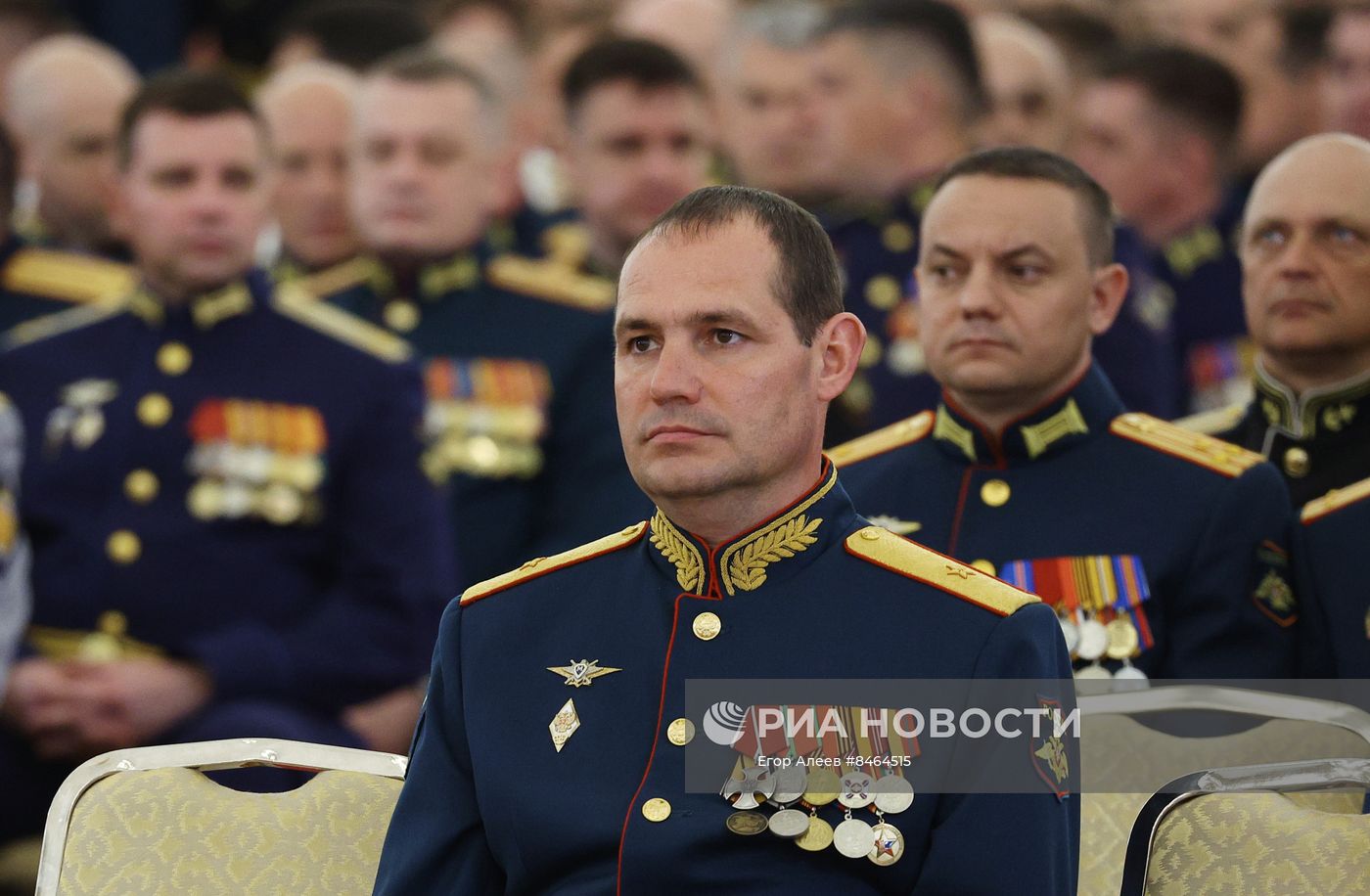 Встреча президента РФ В. Путина с выпускниками высших военно-учебных заведений