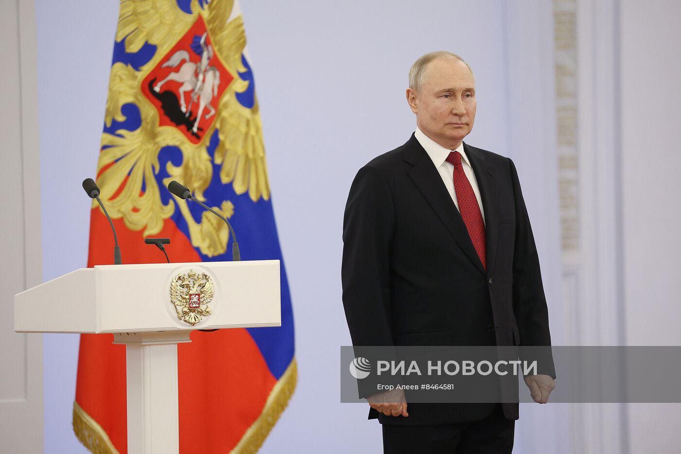 Встреча президента РФ В. Путина с выпускниками высших военно-учебных заведений
