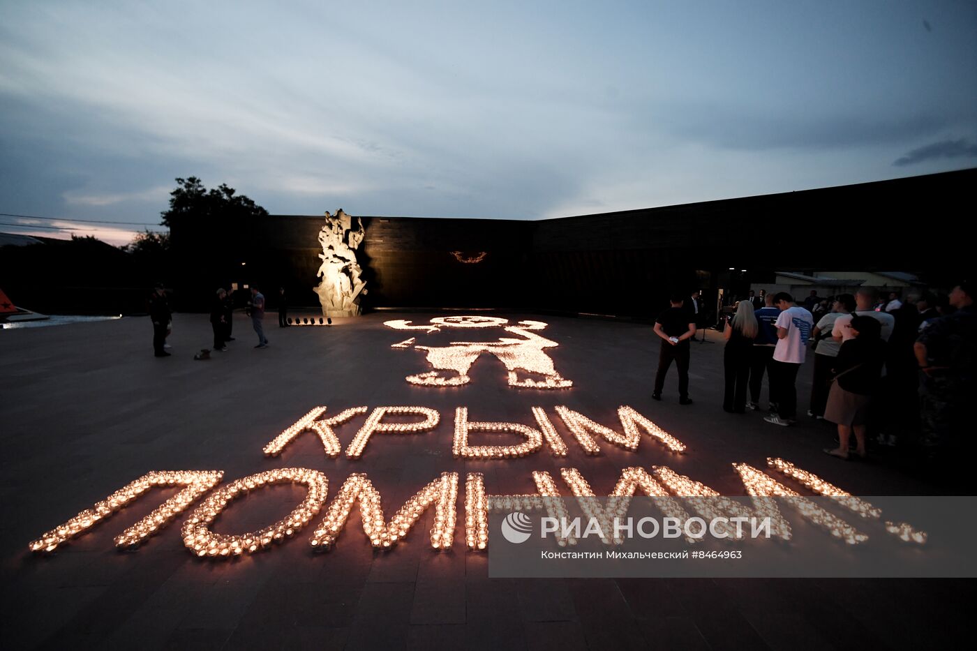 Акция "Огненная картина войны" в Крыму