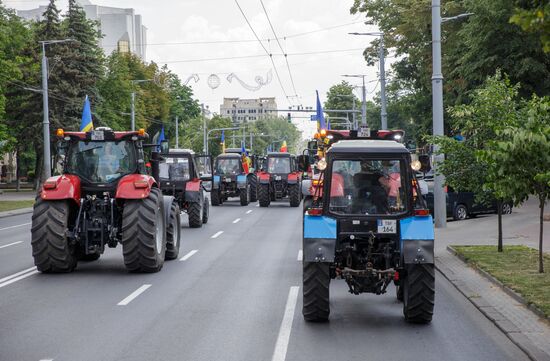 Протесты фермеров продолжаются в Кишиневе