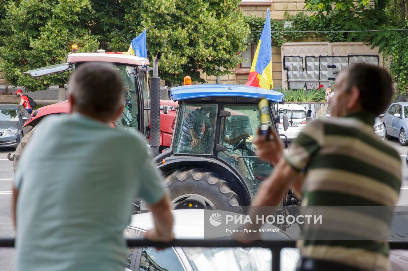 Протесты фермеров продолжаются в Кишиневе