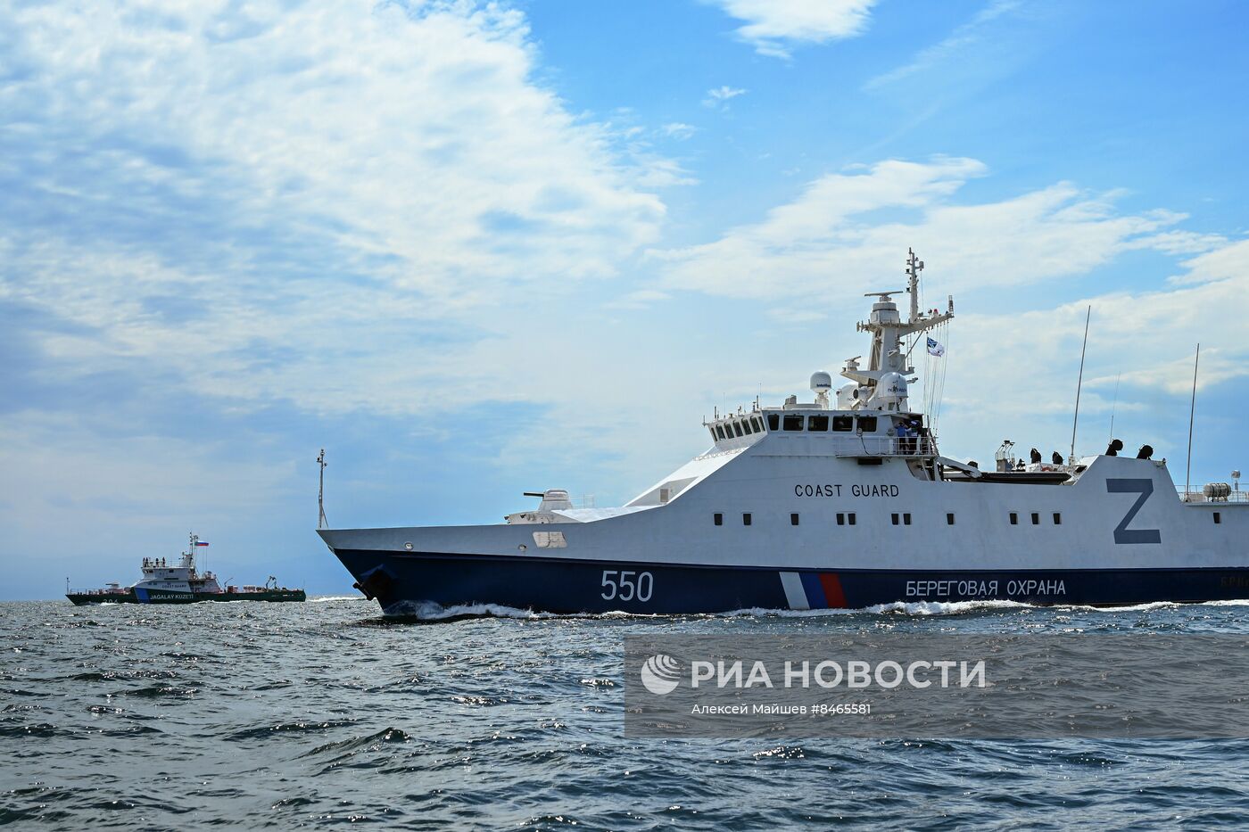 Учения пограничных сторожевых кораблей по охране акватории Каспийского моря