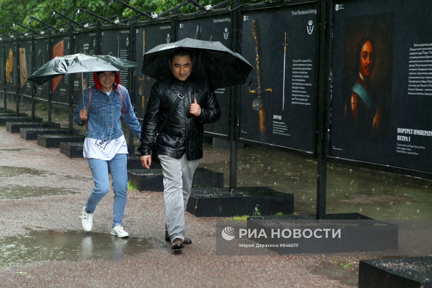 Открытие фотовыставки Музеев Московского Кремля "Великие победы Российской империи: Петр I и Карл XII"