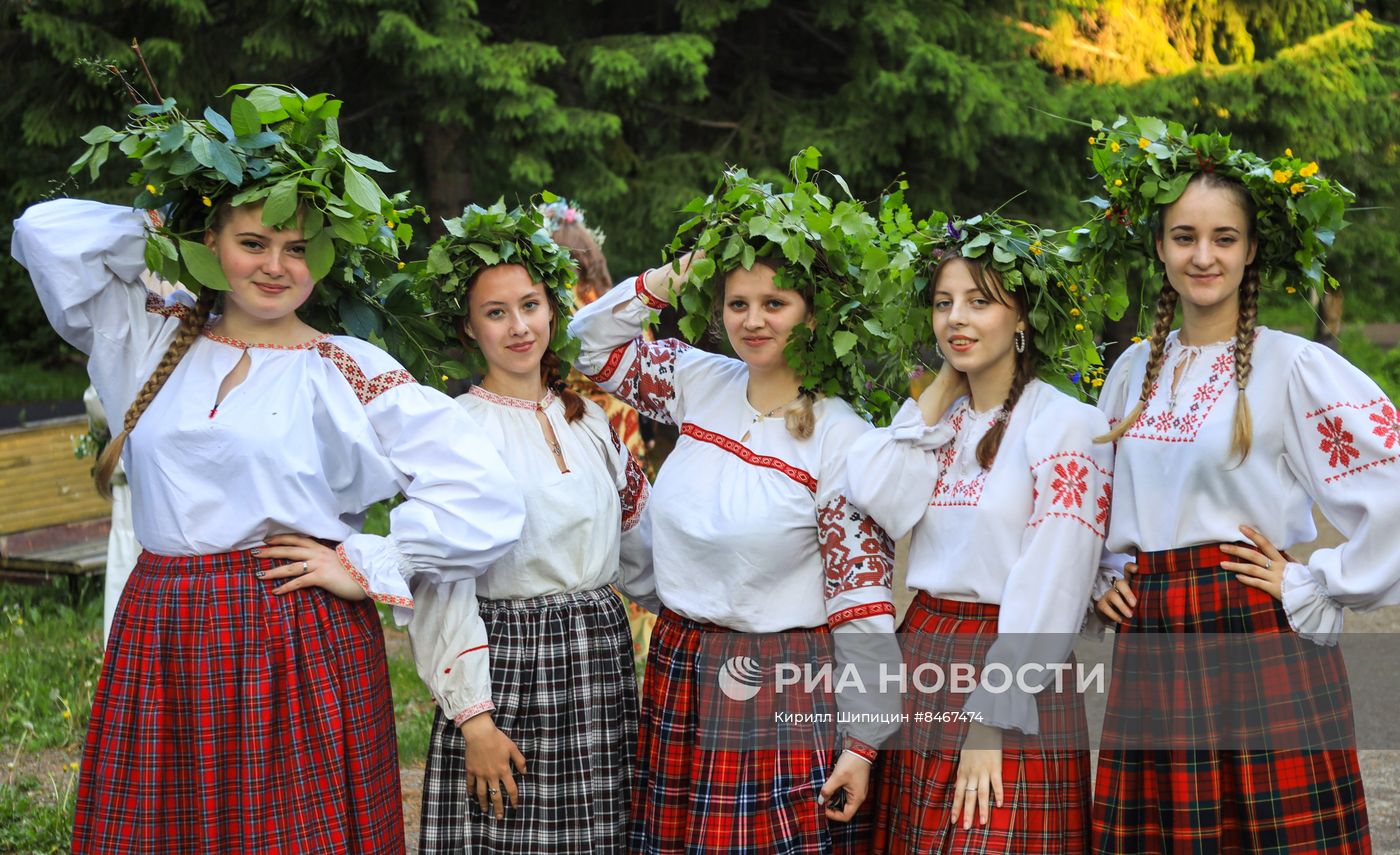 Традиционный праздник "Купалье" в Иркутске