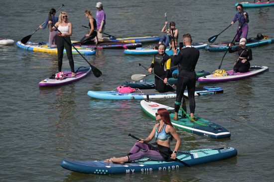 Зарядка с Олимпийскими чемпионами и космонавтом Анной Кикиной в Новосибирске