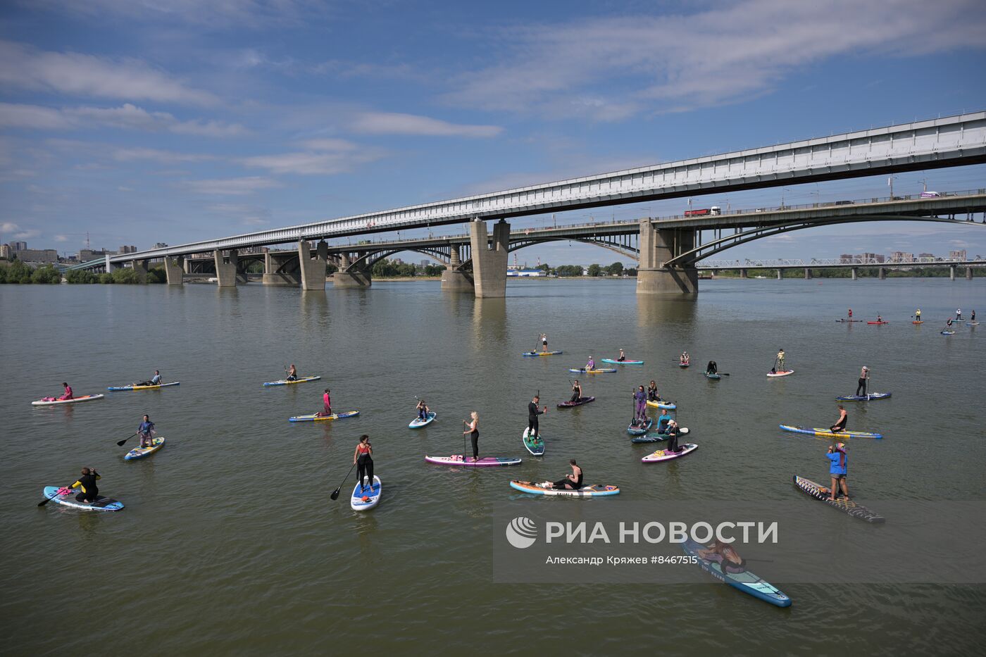Зарядка с Олимпийскими чемпионами и космонавтом Анной Кикиной в Новосибирске
