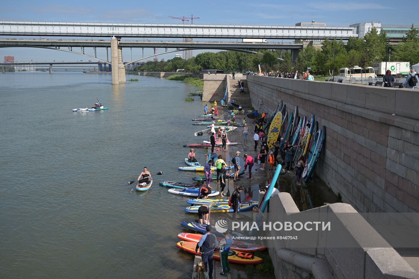 Зарядка с Олимпийскими чемпионами и космонавтом Анной Кикиной в Новосибирске