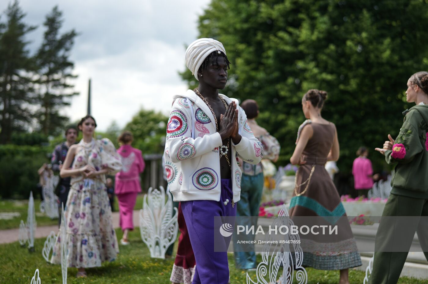 Дефиле "Ассоциации" в Царском селе