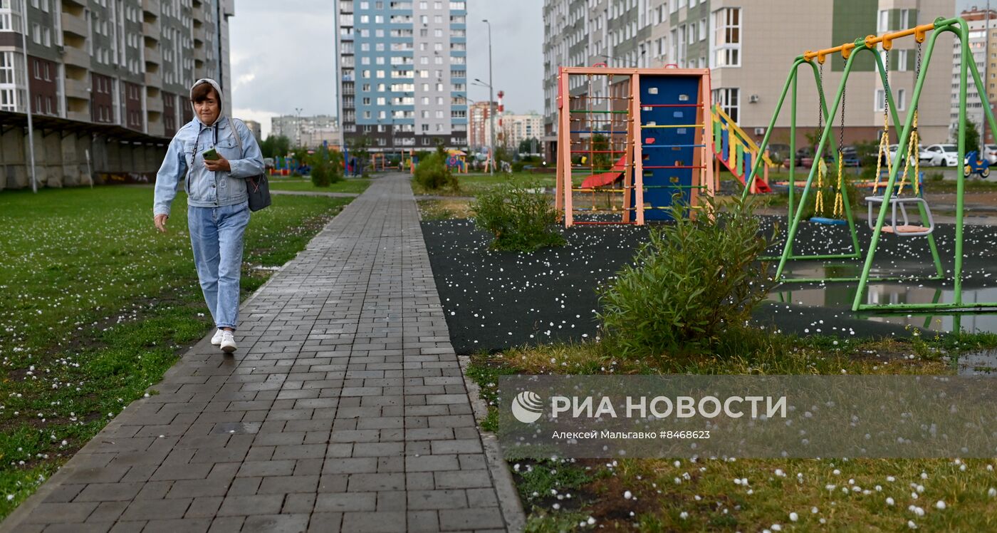 Крупный град в Омске