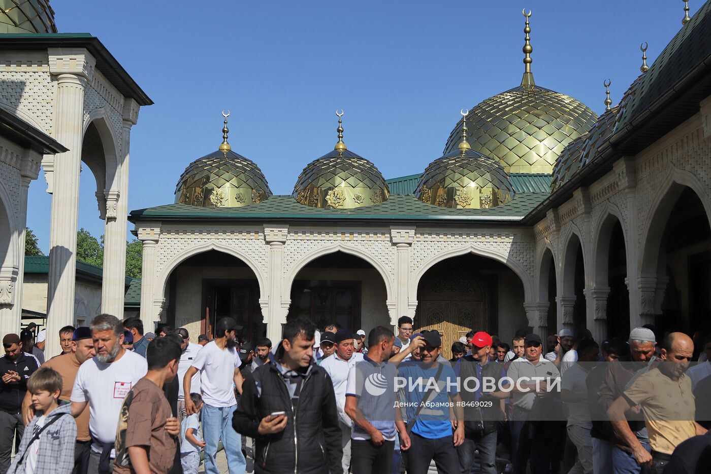 Празднование Курбан-байрама в регионах России