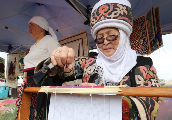 Фестиваль киргизского ручного ковра