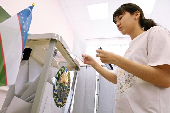 Досрочные выборы президента Узбекистана в Казани
