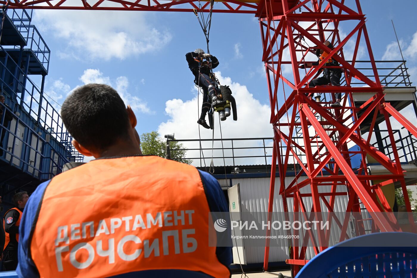 Финал городского конкурса профессионального мастерства по профессии "Спасатель"