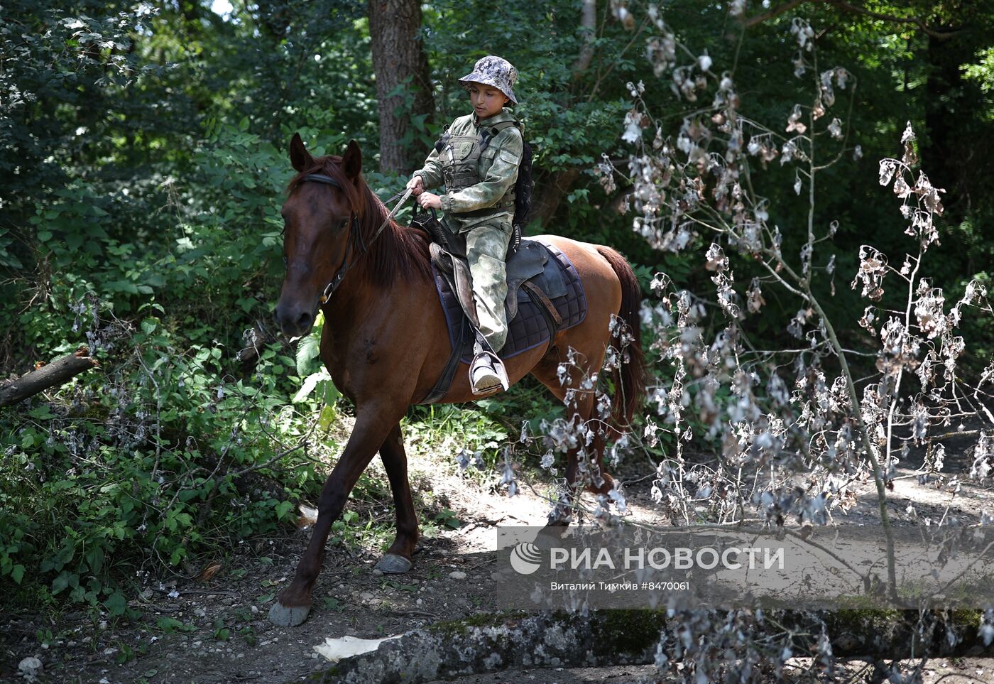 Подготовка молодежи к службе в армии РФ среди казаков в Краснодарском крае