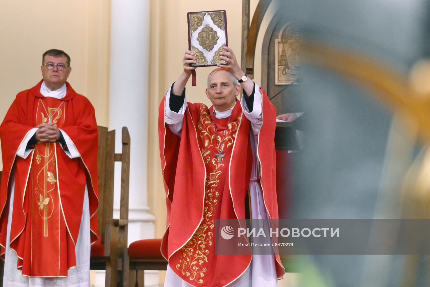 Посланник папы римского кардинал Дзуппи посетил Москву