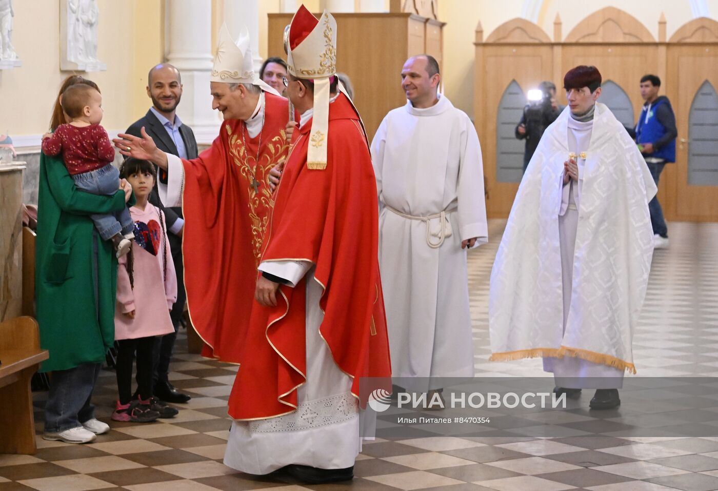 Посланник папы римского кардинал Дзуппи посетил Москву