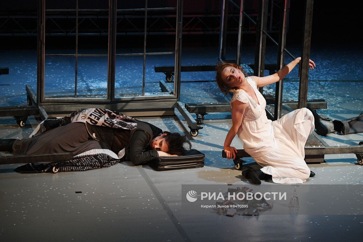 Показ спектакля "Дневник писателя"