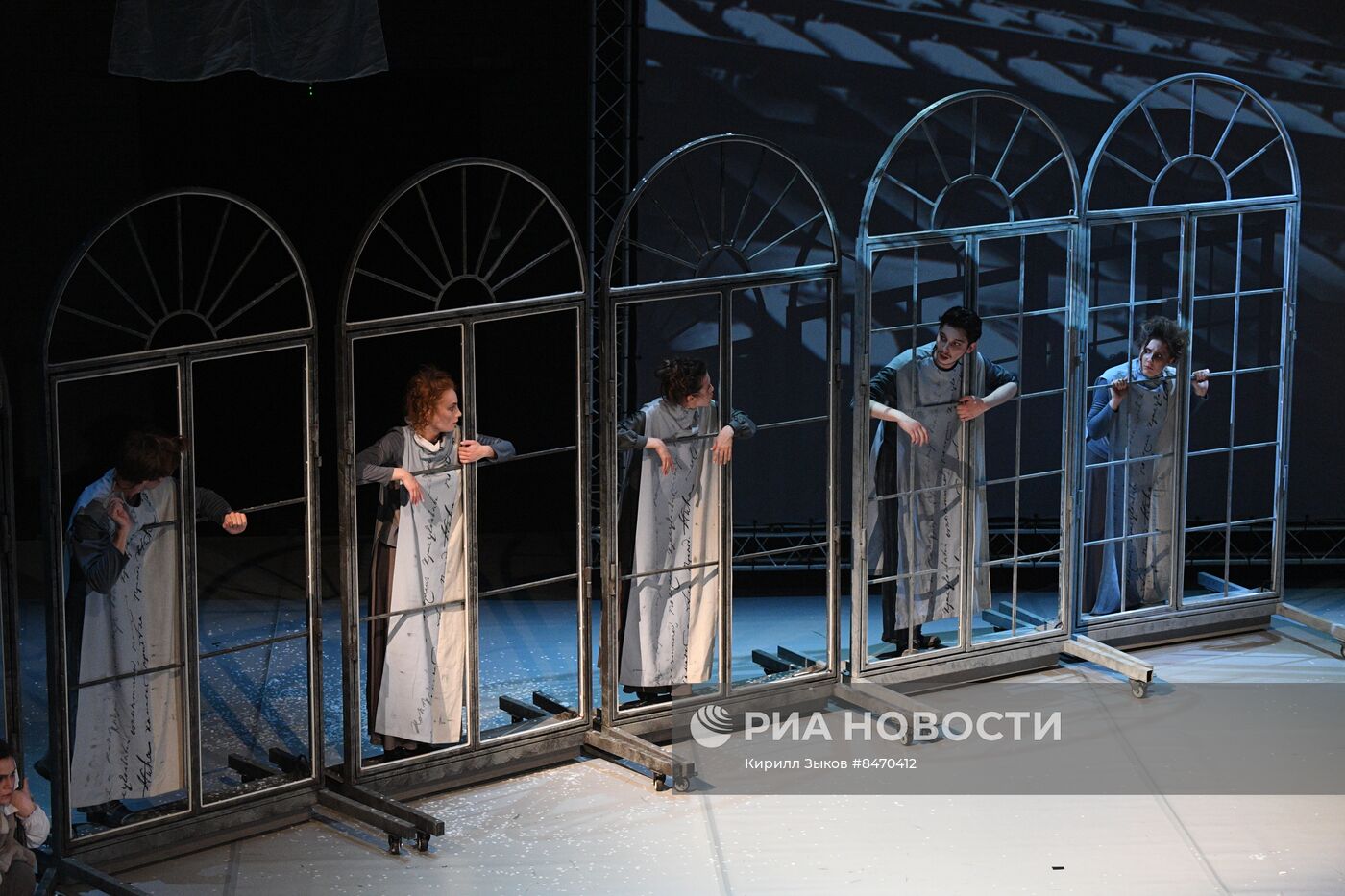 Показ спектакля "Дневник писателя"