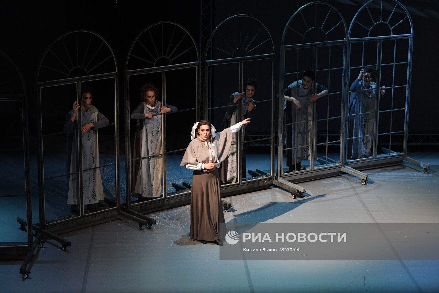 Показ спектакля "Дневник писателя"