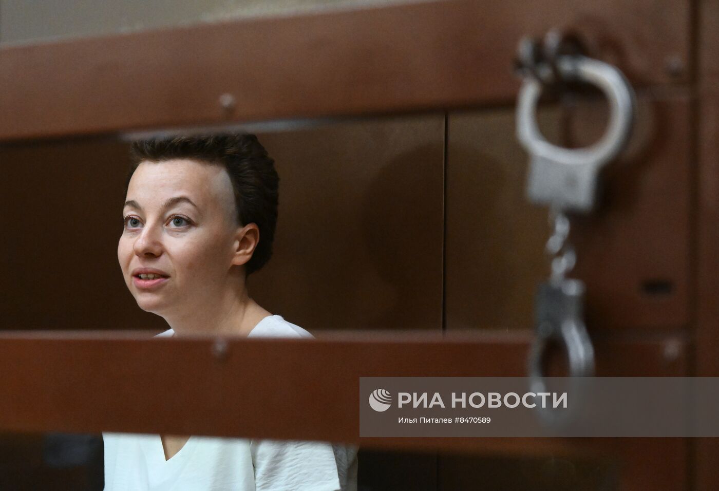 Рассмотрение ходатайства о продлении ареста режиссеру Е. Беркович и драматургу С. Петрийчук 