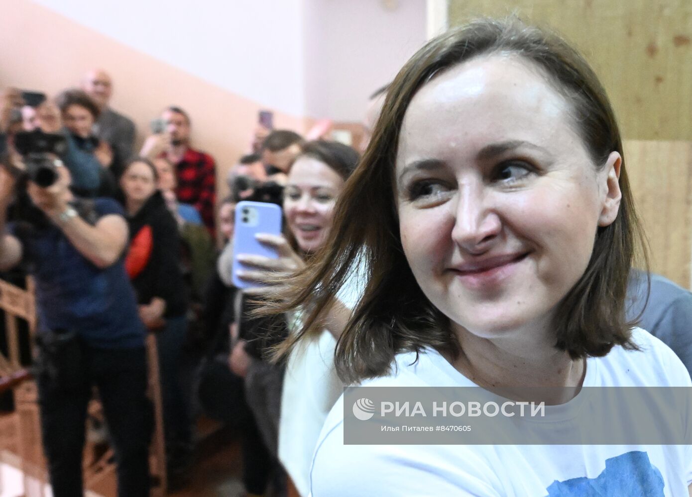 Рассмотрение ходатайства о продлении ареста режиссеру Е. Беркович и драматургу С. Петрийчук 