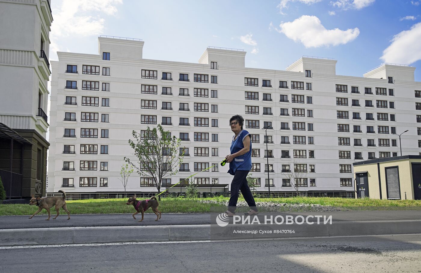 Строительство жилого квартала в Мариуполе