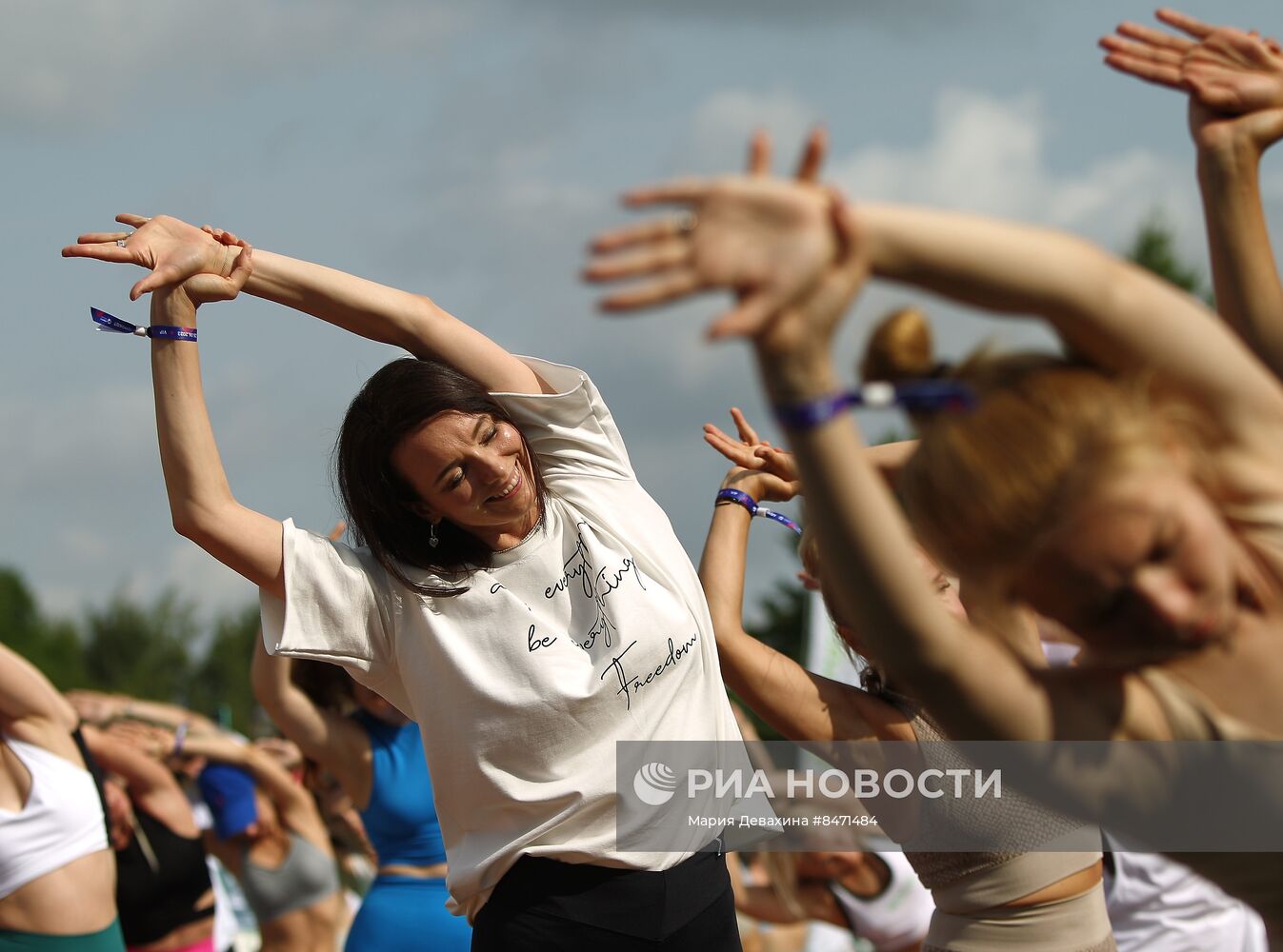 9-й Международный день йоги Yoga Day Russia