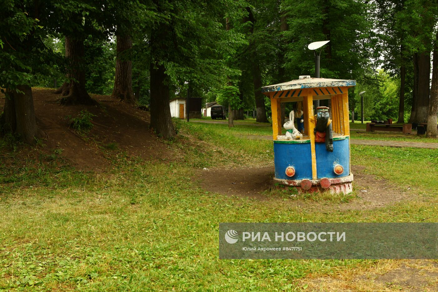 Детская площадка из СССР в Кашине