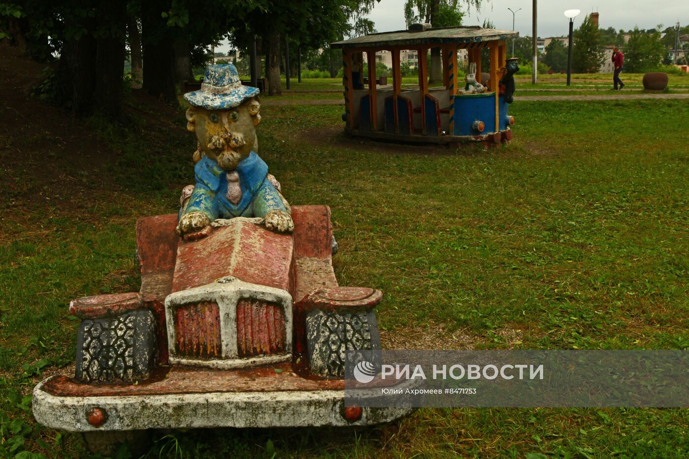 Детская площадка из СССР в Кашине