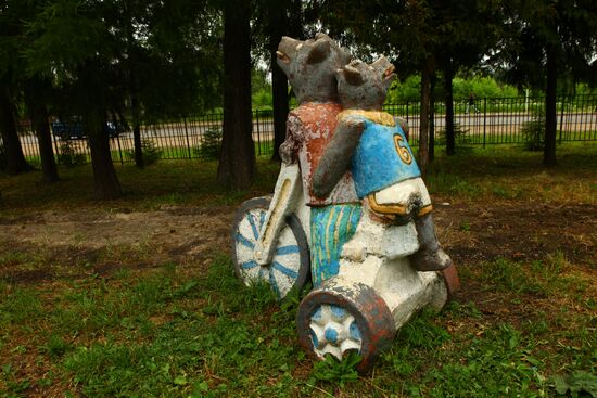 Детская площадка из СССР в Кашине
