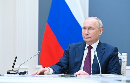 Президент РФ В. Путин по видеосвязи принял участие в заседании Совета глав государств – членов ШОС