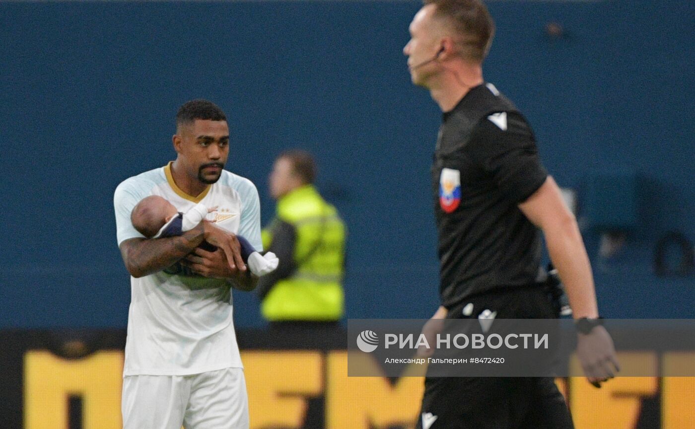 Футбол. Кубок PARI Премьер. Матч "Црвена Звезда" - "Зенит"