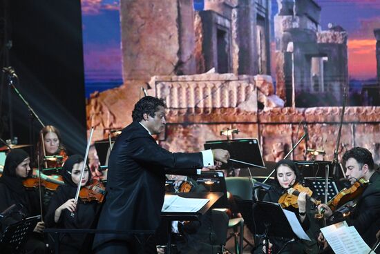 Выступление Национального оркестра Ирана и Российского национального молодежного симфонического оркестра