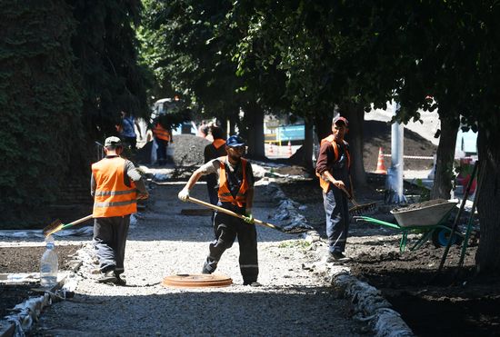 Благоустройство Луганска подрядчиками из Москвы
