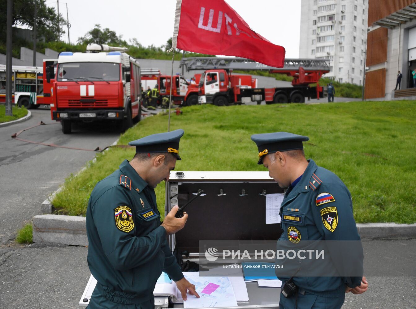 Пожарно-тактические учения в театре Владивостока